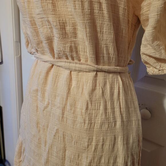 Evereve Carley Textured Tiered Square Neck Tie Waist Midi Dress Cream Womens S - Picture 6 of 9